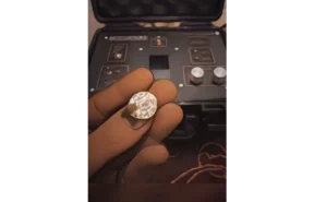 شکار سکه نقره از ١۵٠ متری!